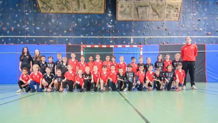 Photo de l’équipe École de hand · 2025-2026